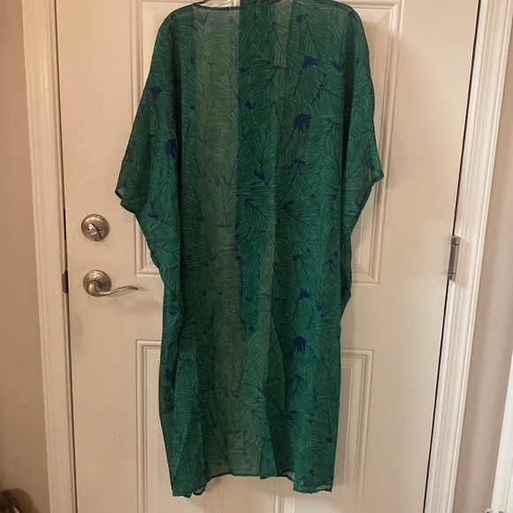 NWT Women’s Kimono, L, 100% Polyester, Beautiful green with navy accents - Picture 4 of 6
